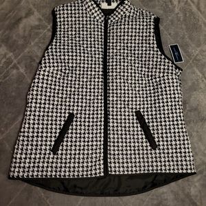 NWT - Karen Scott Sleeveless Sport Vest